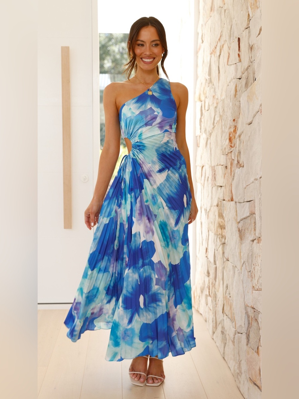 Billy J | LAKEN MAXI DRESS - BLUE FLORAL, size 6